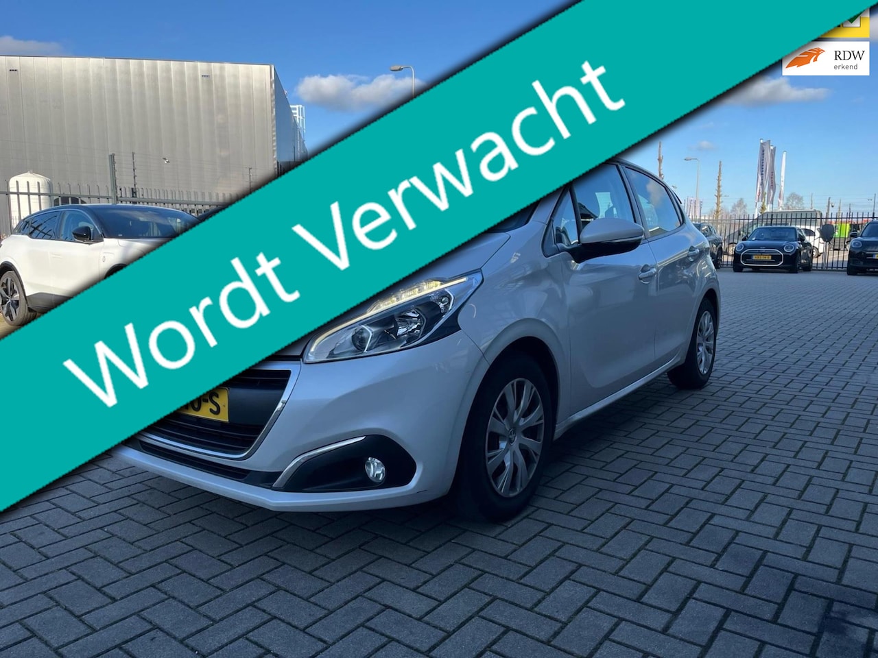 Peugeot 208 - 1.2 PureTech Blue Lion 1e eig. 66.000km Airco Cruise Navi - AutoWereld.nl