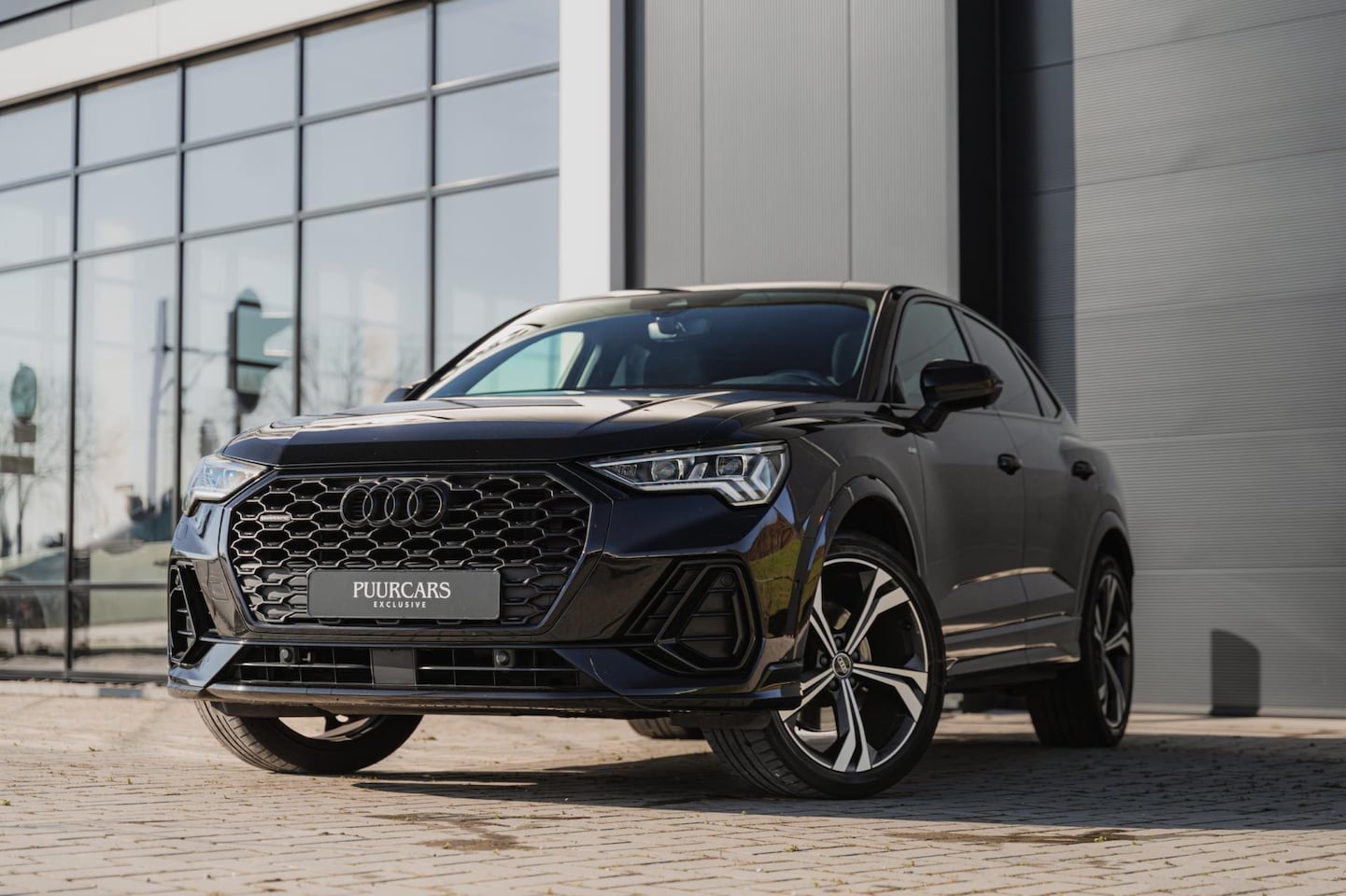 Audi Q3 Sportback - 40 TFSI quattro S Edition |PANO|B&O|Camera|Keyless - AutoWereld.nl