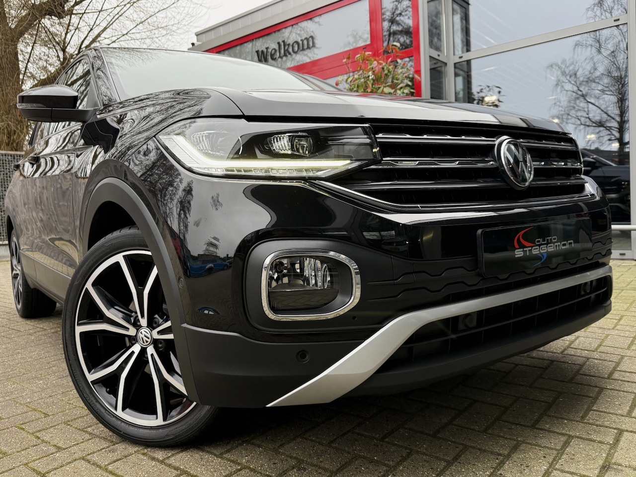 Volkswagen T-Cross - 1.0 TSI 116PK AUT. *!* VIRTUAL/ RADAR/ 18 INCH/ TREKHAAK/ STOELVERWARMING *!* - AutoWereld.nl