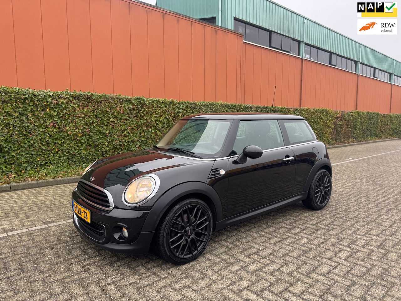 MINI One - Mini 1.6 Chili Mooie sportieve auto! - AutoWereld.nl