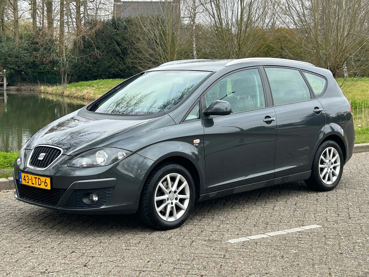 Seat Altea XL - 1.2 TSI Ecomotive Style 2010 Airco! Cruise control! Hoge instap! Youngtimer! NAP! 6-bak! - AutoWereld.nl