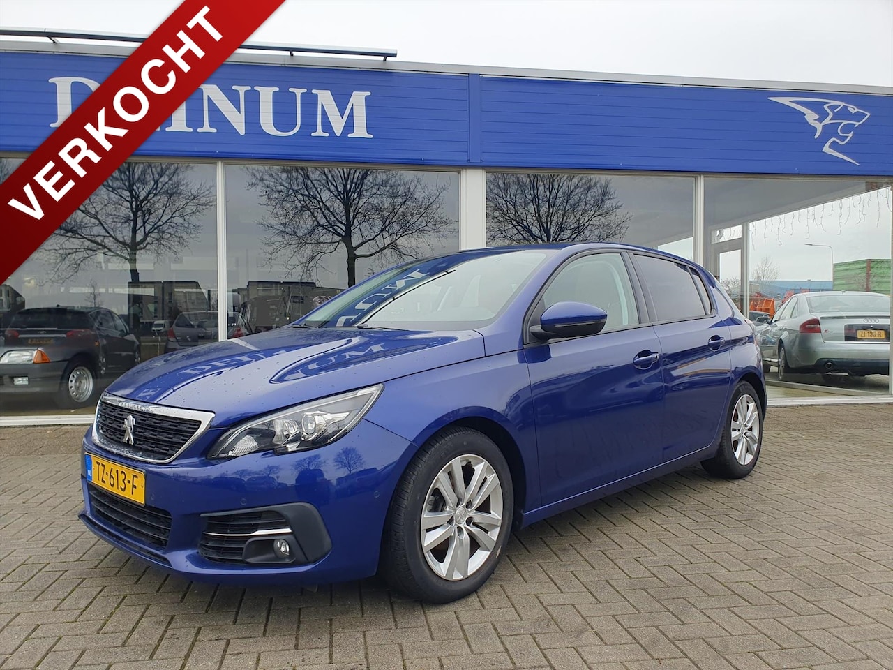 Peugeot 308 - 1.2 PureTech 110pk Executive Lederen bekleding Panorama dak!! - AutoWereld.nl