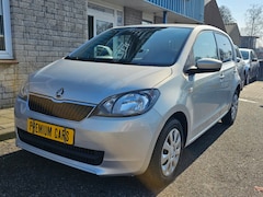 Skoda Citigo - 1.0 Greentech Ambition Parkeersensor / Stoelverwarming / Airco / Cruise Control / Carplay