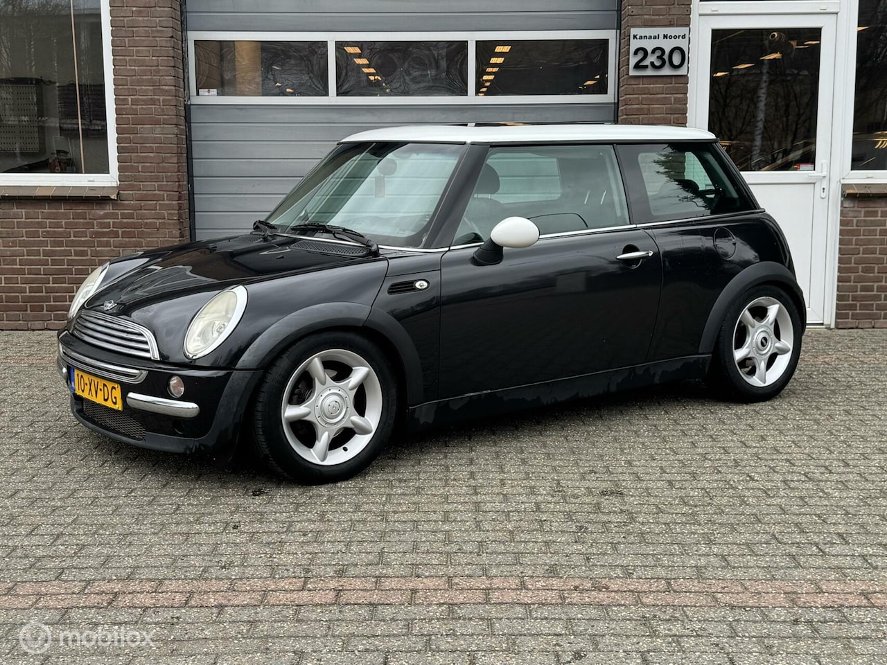 MINI Cooper - Mini 1.6 AIRCO/PANORAMDAK/SOUND - AutoWereld.nl