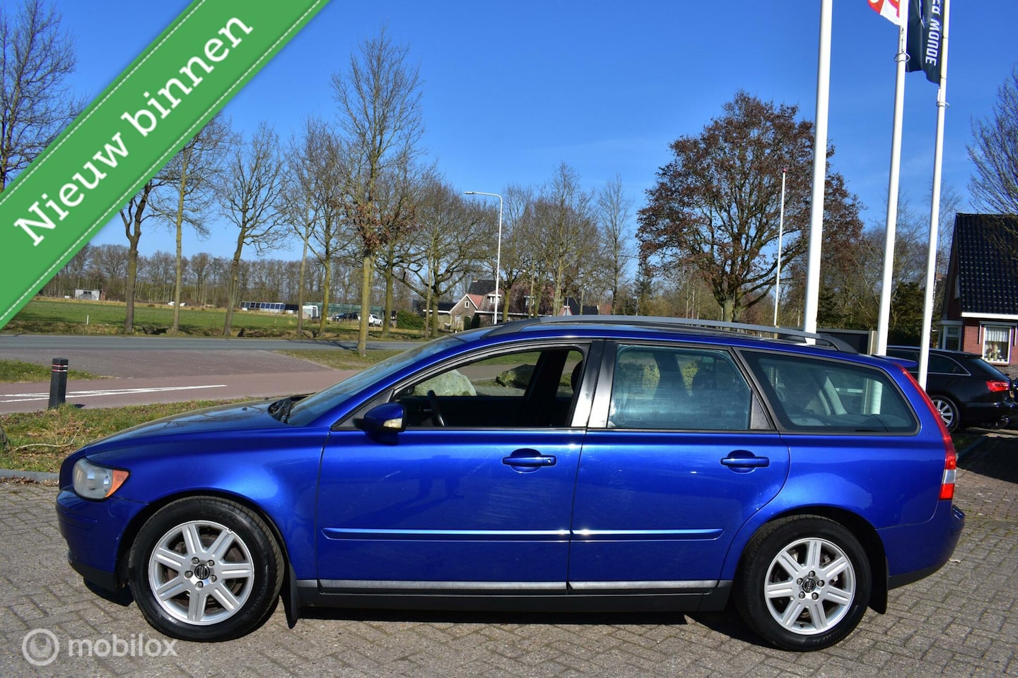 Volvo V50 - 1.8 Momentum '06 Airco|Cruise|Trekhaak! - AutoWereld.nl