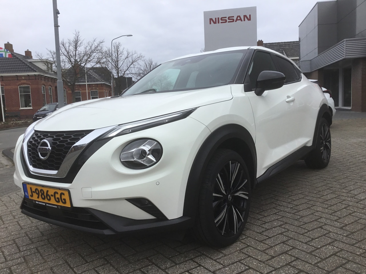 Nissan Juke - 1.0 DIG-T Connect Park&Ride - AutoWereld.nl