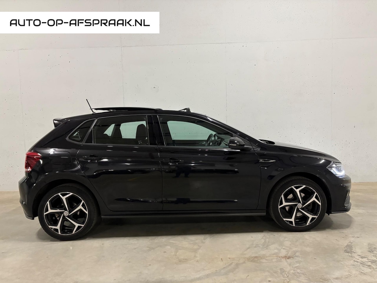 Volkswagen Polo - 1.0 TS R-line Automaat Pano Virtual Clima ACC - AutoWereld.nl