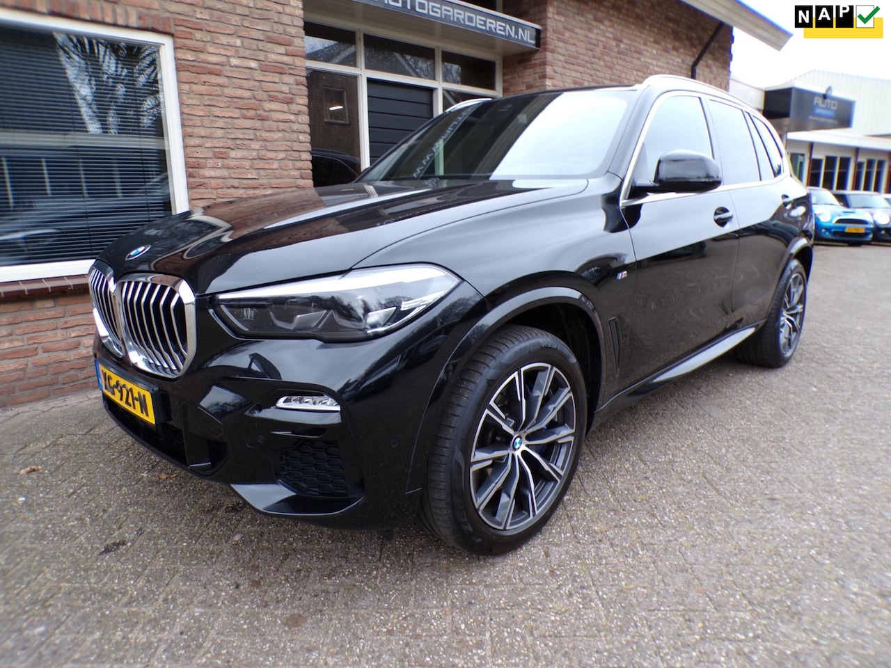 BMW X5 - XDrive40i High Executive M Sport / Automaat / Leder / Panoramadak - AutoWereld.nl