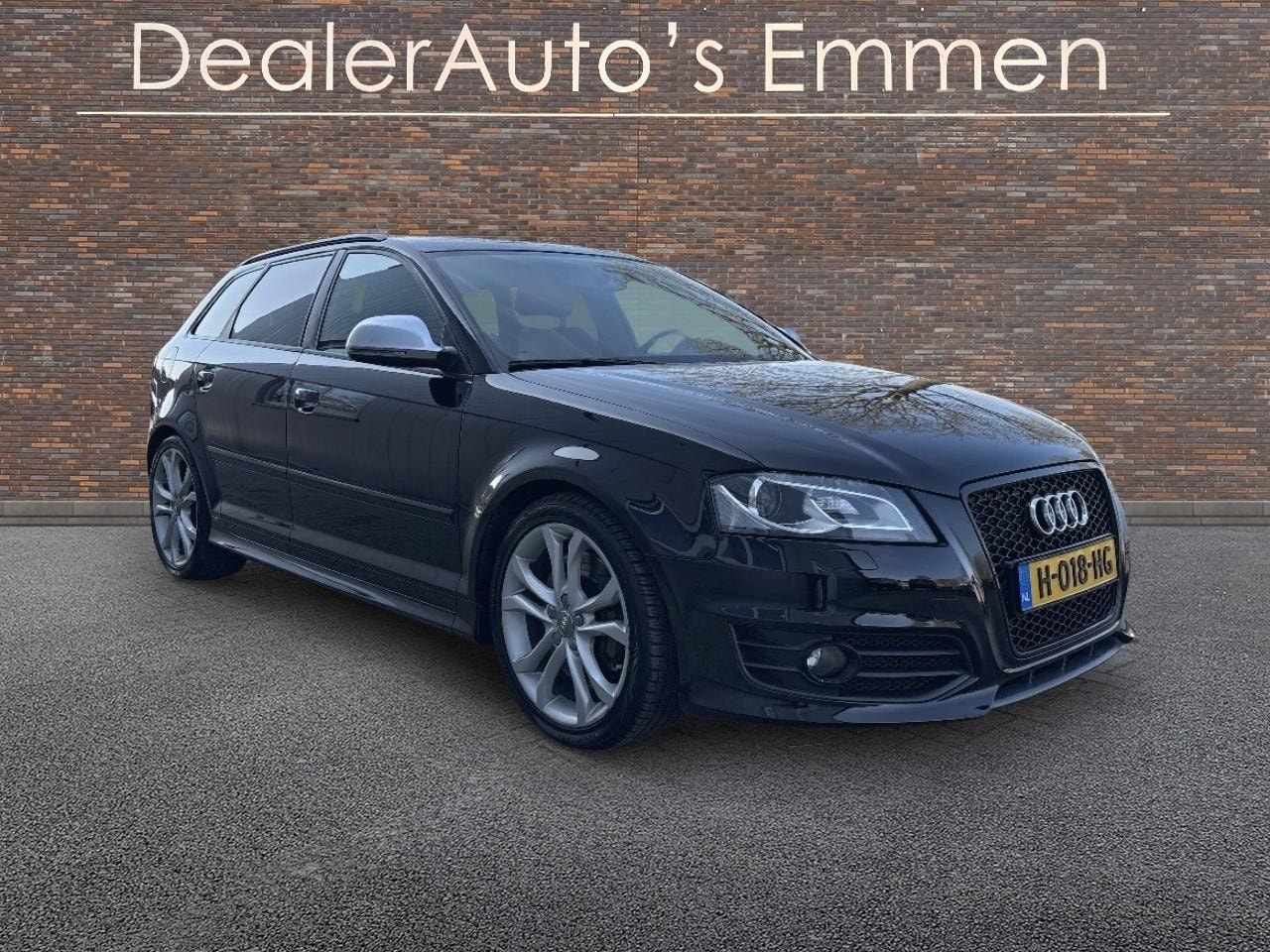 Audi A3 Sportback - 2.0 TFSI S3 quattro S-LINE ECC LMV NAVIGATIE - AutoWereld.nl