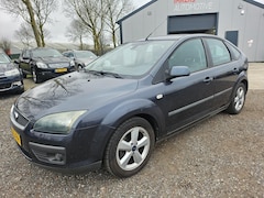 Ford Focus - 1.6-16V Futura