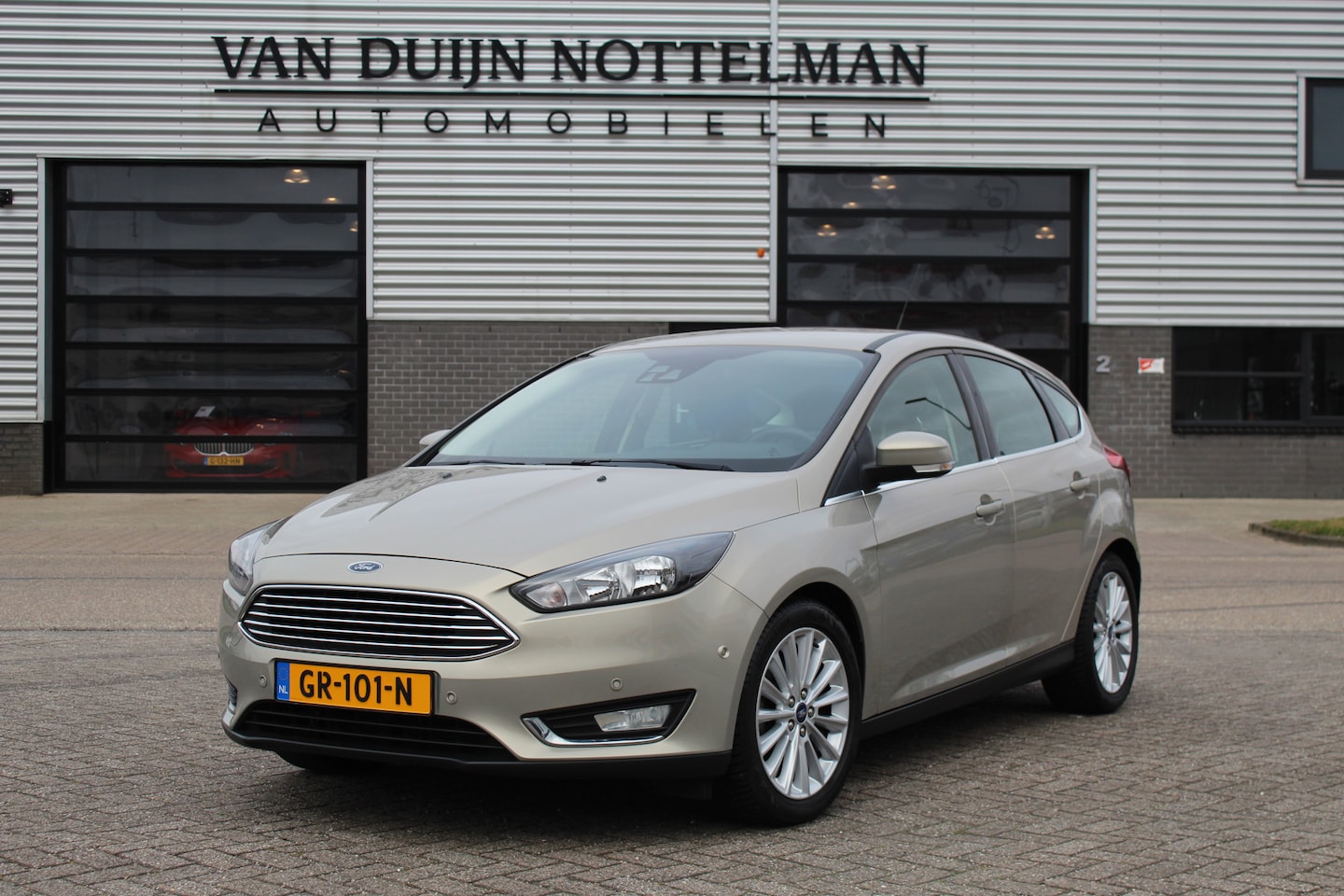 Ford Focus - 1.0 Titanium Edition / Navigatie / PDC / N.A.P. - AutoWereld.nl