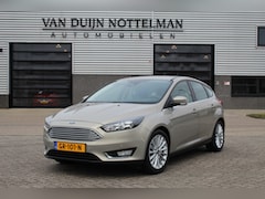 Ford Focus - 1.0 Titanium Edition / Navigatie / PDC / N.A.P