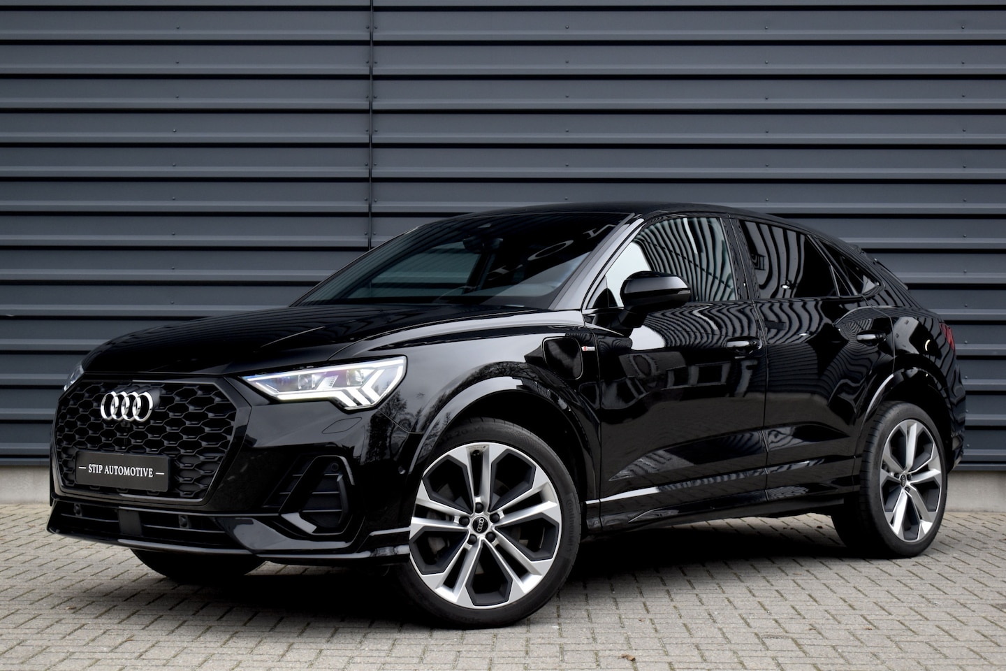 Audi Q3 Sportback - 45 TFSI e S Line | Wordt Verwacht | ACC | Matrix LED | 20'' Velgen | Keyless Entry | Stoel - AutoWereld.nl