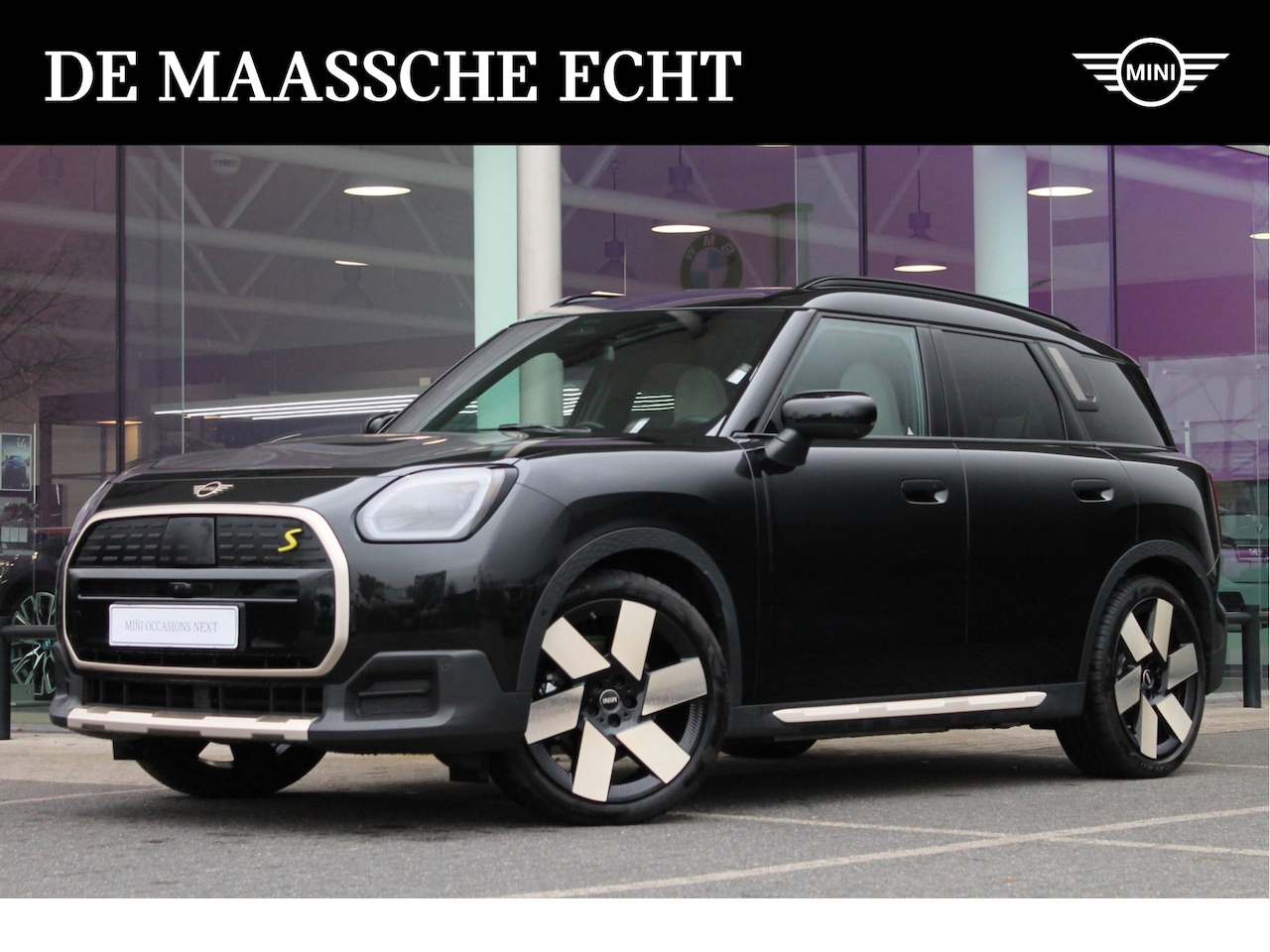 MINI Countryman - SE ALL4 / Favoured / Pakket L / 20" Windmill Spoke 2-tone - AutoWereld.nl