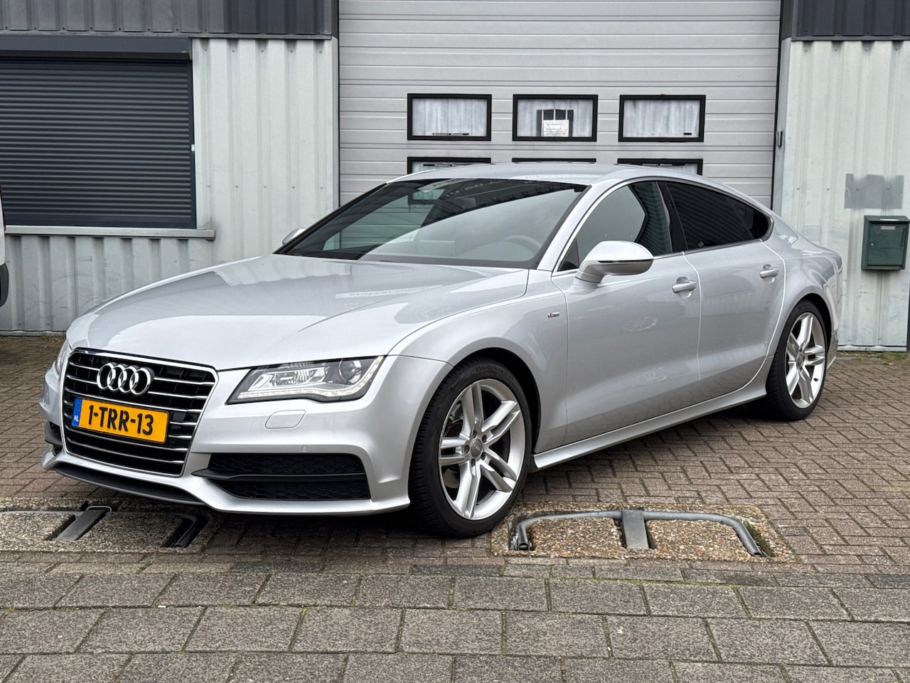 Audi A7 Sportback - 2.8 FSI Sport Edition S-Line | Camera | Trekhaak | Dealer onderhouden - AutoWereld.nl