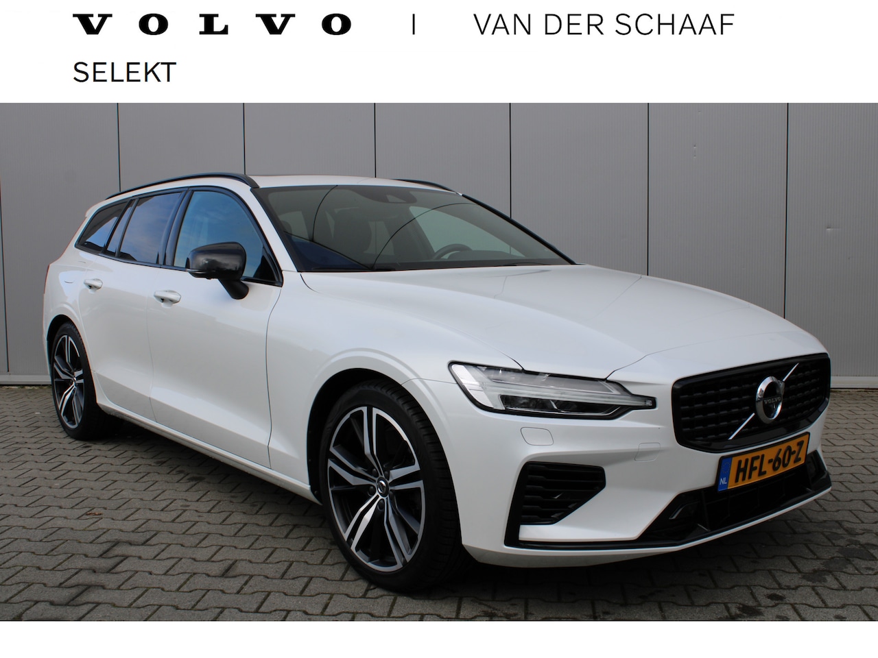 Volvo V60 - 2.0 T8 Recharge AWD R-Design | Trekhaak | 360 graden camera | Panoramadak | - AutoWereld.nl