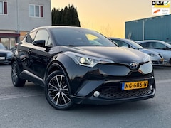 Toyota C-HR - 1.8 Hybrid Executive/NL-auto/Camera/Trekhaak