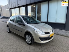 Renault Clio - 1.2-16V Authentique