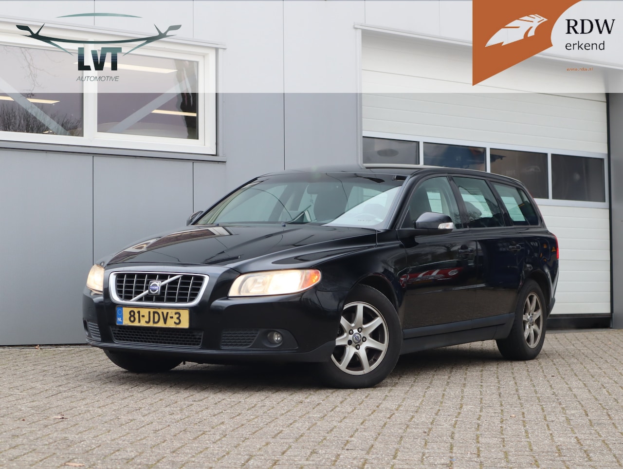 Volvo V70 - 2.0D Limited Edition / Navi / Leder / APK 06-02-2026 - AutoWereld.nl