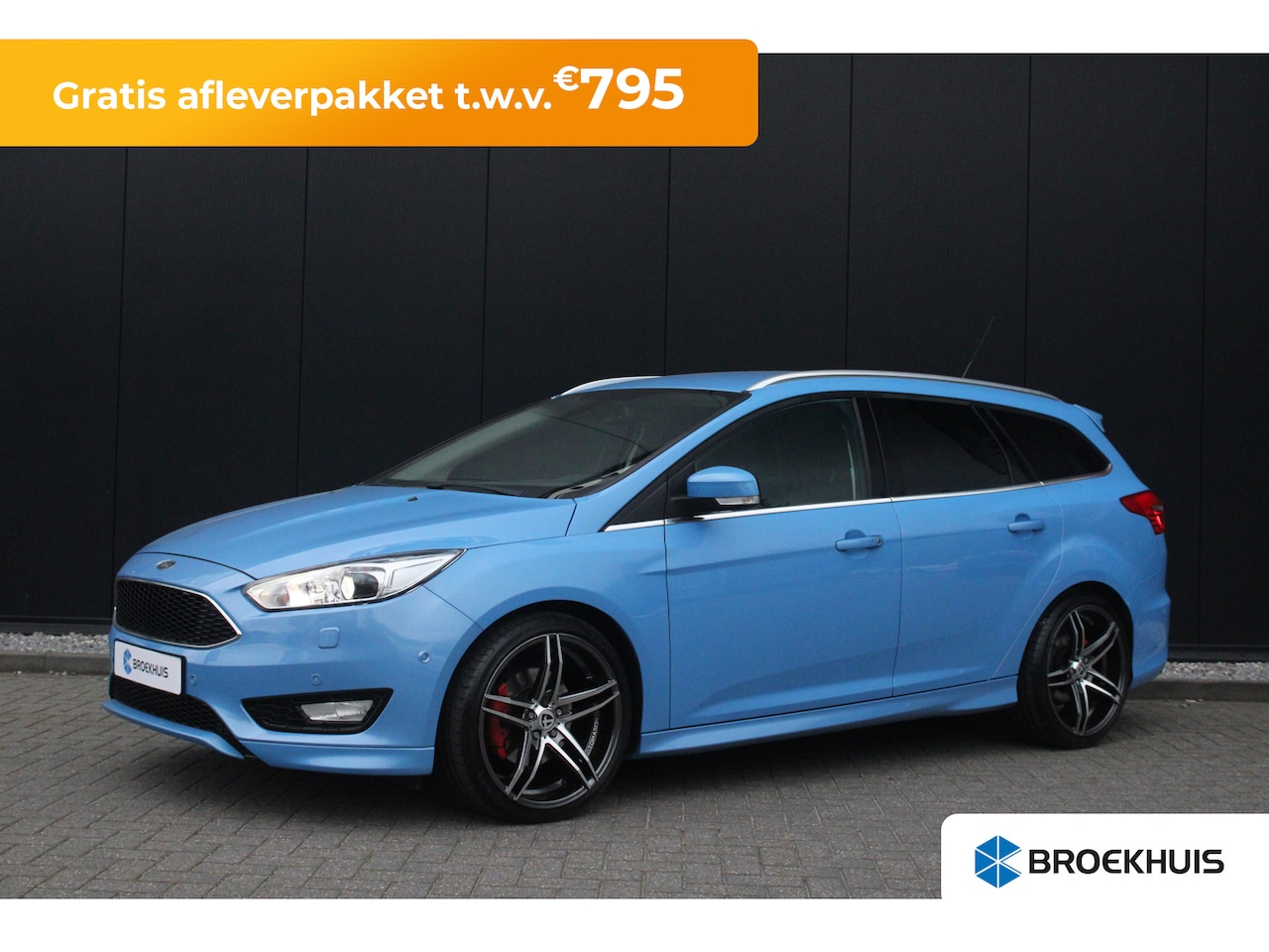 Ford Focus Wagon - 1.5 183pk Titanium | 100% dealer o.h. | 19'' | Leder | Xenon | Elec. stoel | Trekhaak | Ke - AutoWereld.nl