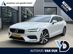 Volvo V60 - 2.0 B3 Business Pro | NL Auto/2e Eig./Leder/Navi/Panodak/El.Trekhaak/19"/Adapt.Cruise/Appl