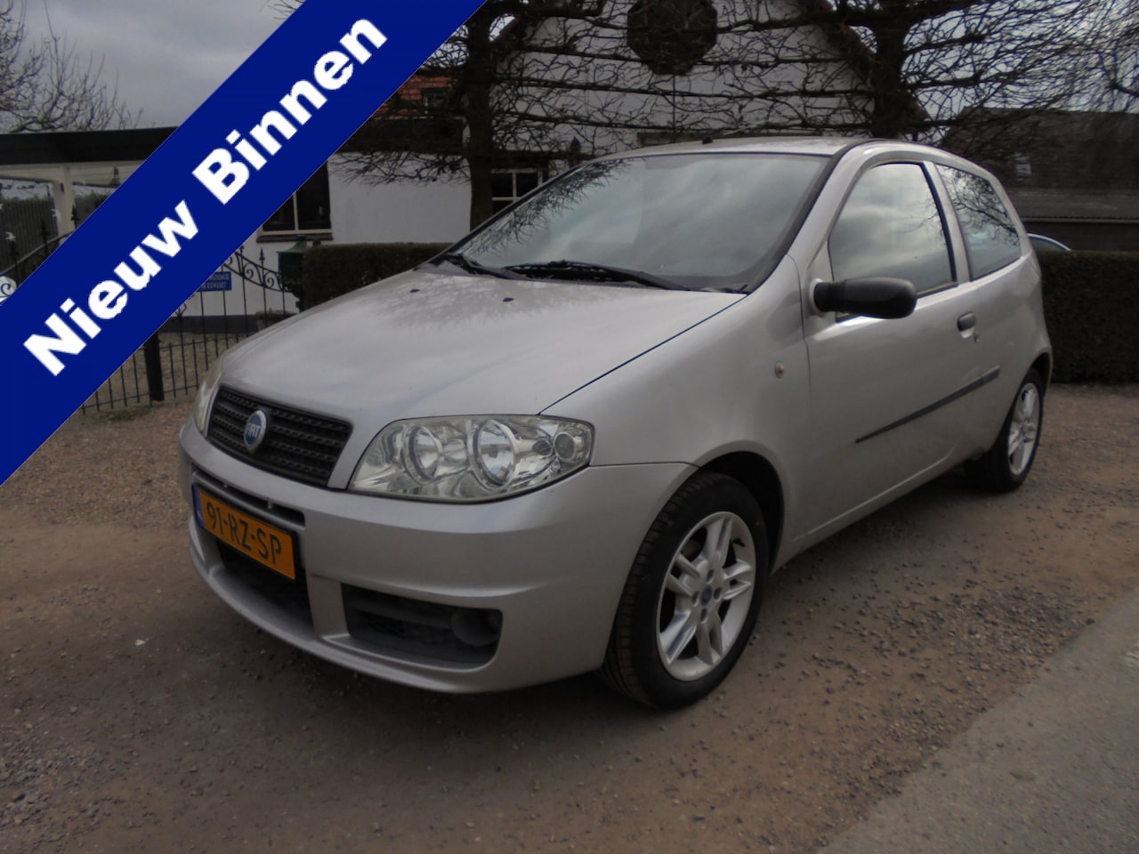 Fiat Punto - 1.2 Sport Sound **139.000 org.km.**NIEUWE KOPPELING + DISTRIBUTIE** - AutoWereld.nl