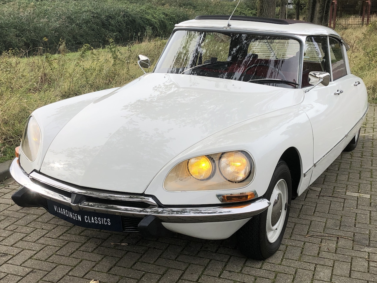 Citroën DS - D19 Special Confort. Origineel, Puur en Gezond! TE ZIEN VAN 14t/m16 MAART '25 EXPO ANTWERP - AutoWereld.nl