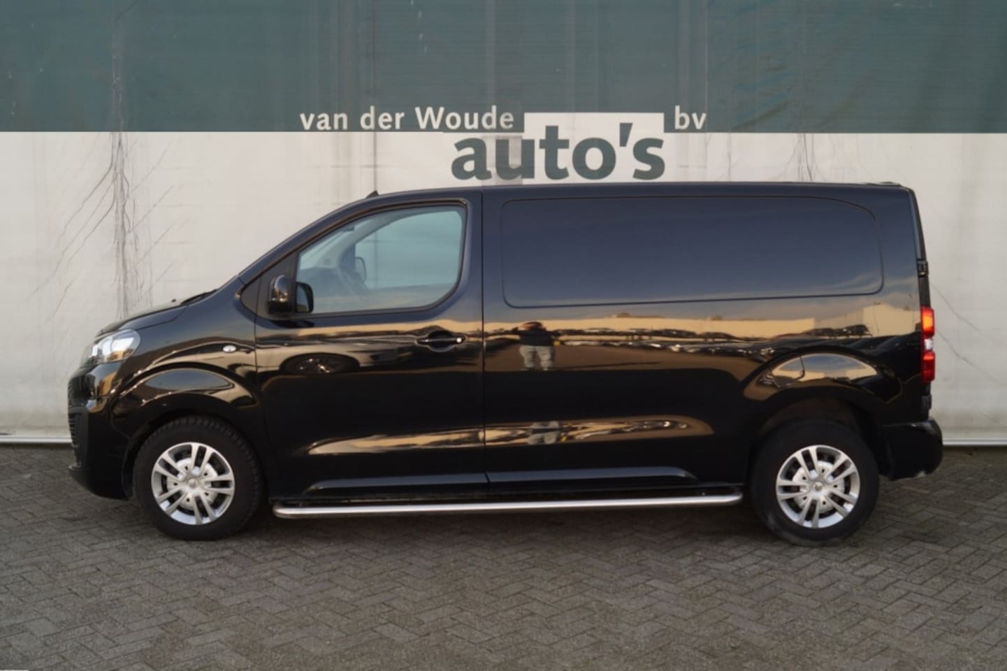 Citroën Jumpy - 2.0 BlueHDI 120pk Business -NAVI-AIRCO-CRUISE-PDC- - AutoWereld.nl