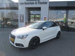 Audi A1 - 1.4 TFSI Attraction S-Line Automaat, Stoelverwarming, PDC