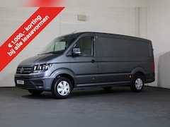 Volkswagen Crafter - 2.0 TDI 177pk L3 H2 Automaat Airco Navigatie Camera Trekhaak