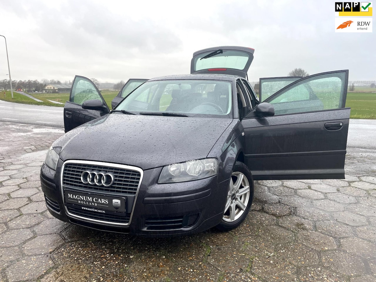 Audi A3 Sportback - 1.6 Attraction 5D NAP Airco Velgen Cruise - AutoWereld.nl