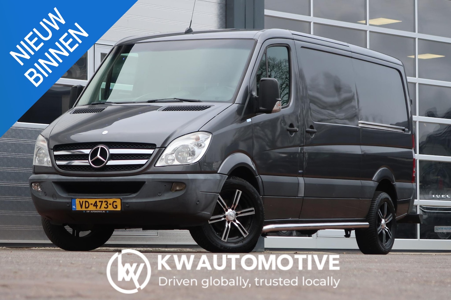 Mercedes-Benz Sprinter - 413 2.2 CDI L2H1 AUT/ CAMERA/ 1E EIG/ 2X DEUR/ CRUISE/ AIRCO/ NAVI/ TREKHAAK - AutoWereld.nl