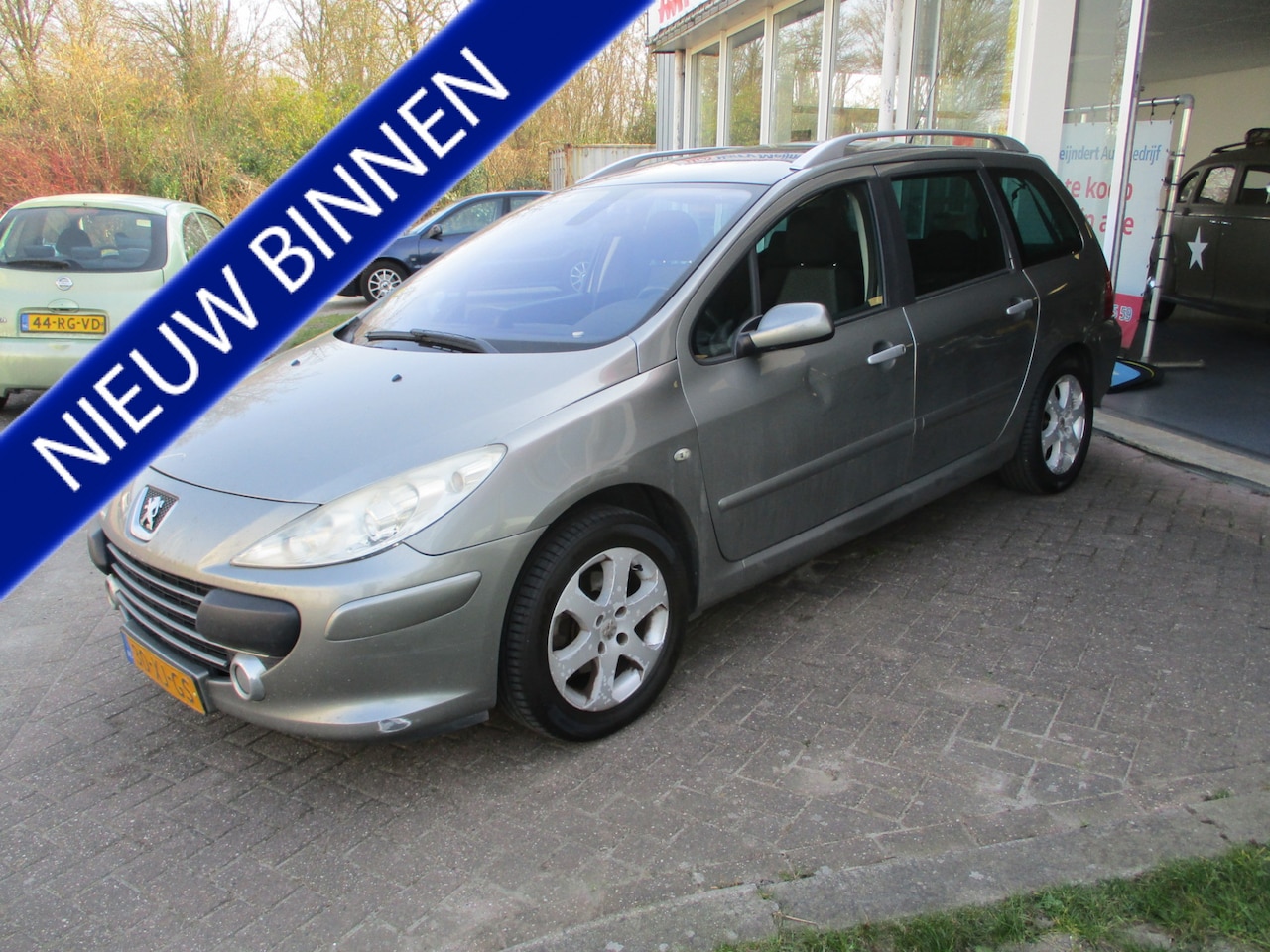 Peugeot 307 SW - 2.0-16V Premium Zo Mee! Apk 03-07-2025!!! - AutoWereld.nl