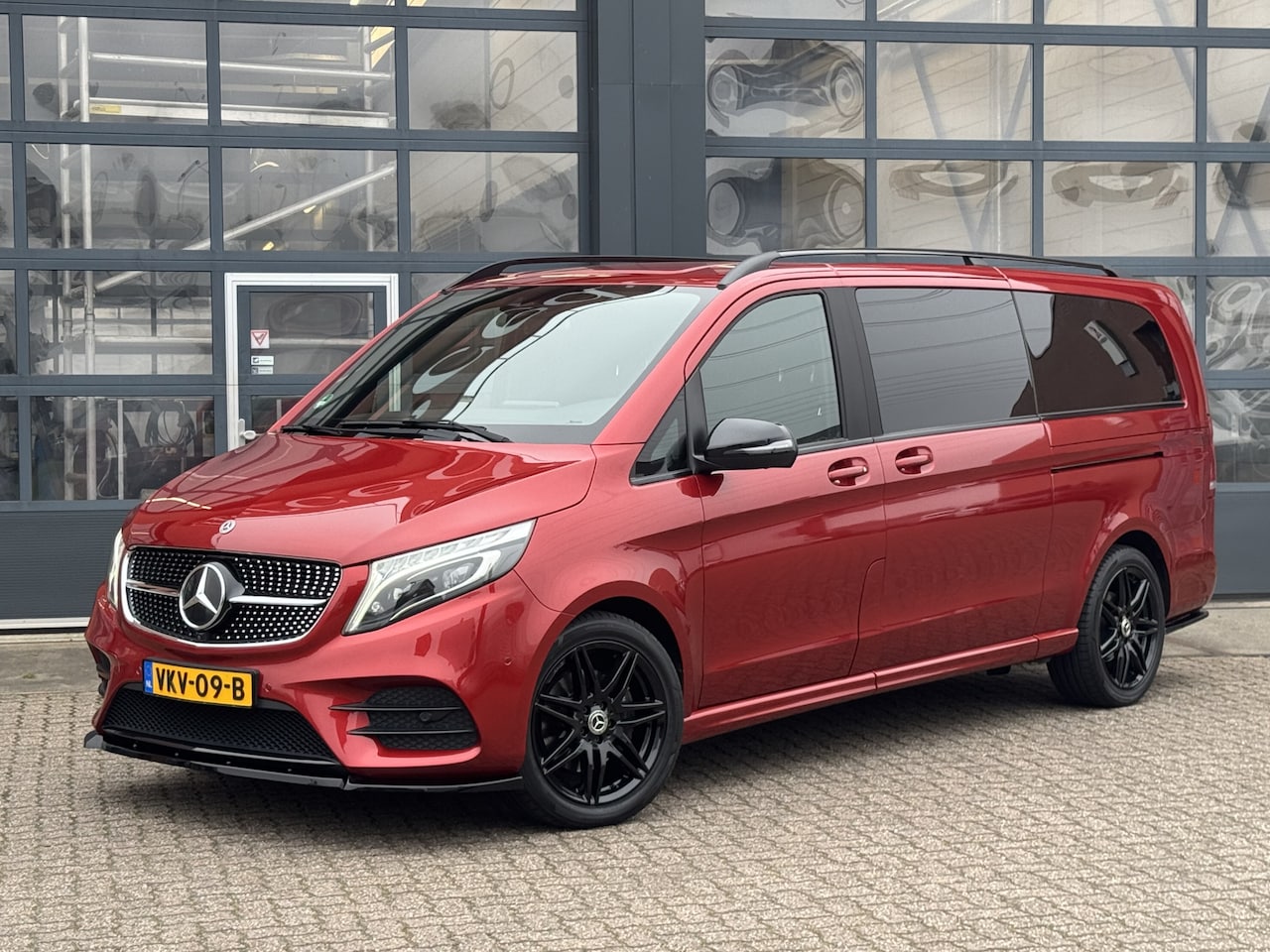 Mercedes-Benz V-klasse - 300d XL DC AMG Avantgarde Edition | 360° Camera | Distronic | Certified 24 mnd garantie - AutoWereld.nl