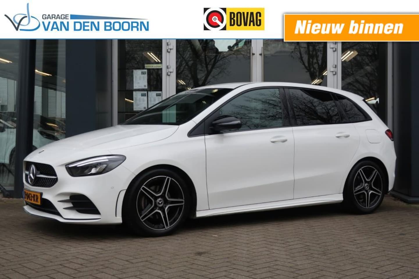 Mercedes-Benz B-klasse - B180 AMG LINE, LED Verlichting, Navi, Clima, etc. - AutoWereld.nl