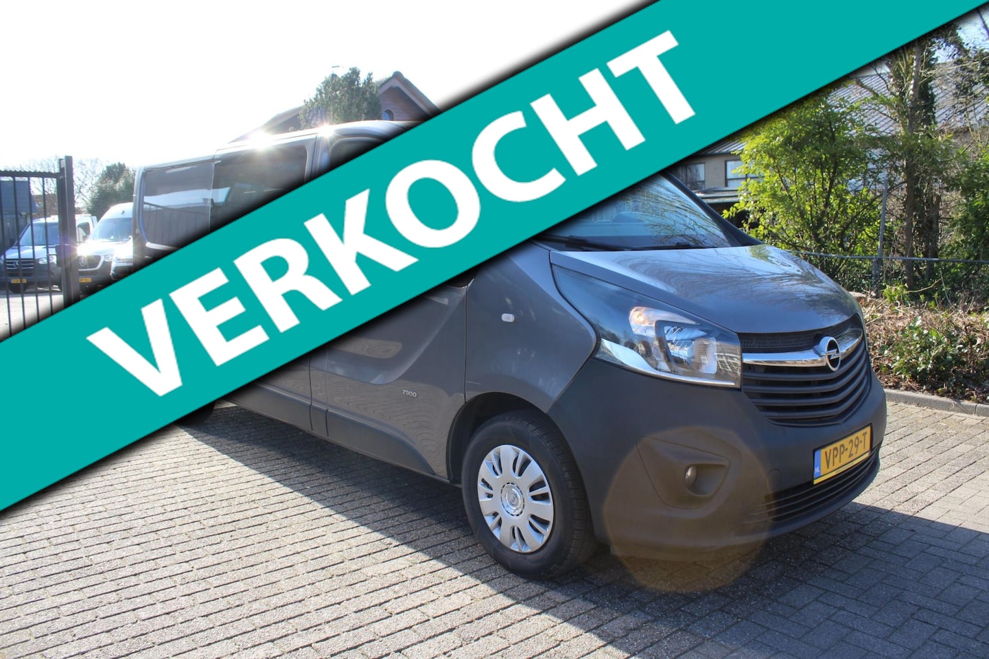 Opel Vivaro - 1.6 CDTI L2H1 DC Edition EcoFlex lang dubbel Cab. Heeft storing. Loopt goed. - AutoWereld.nl