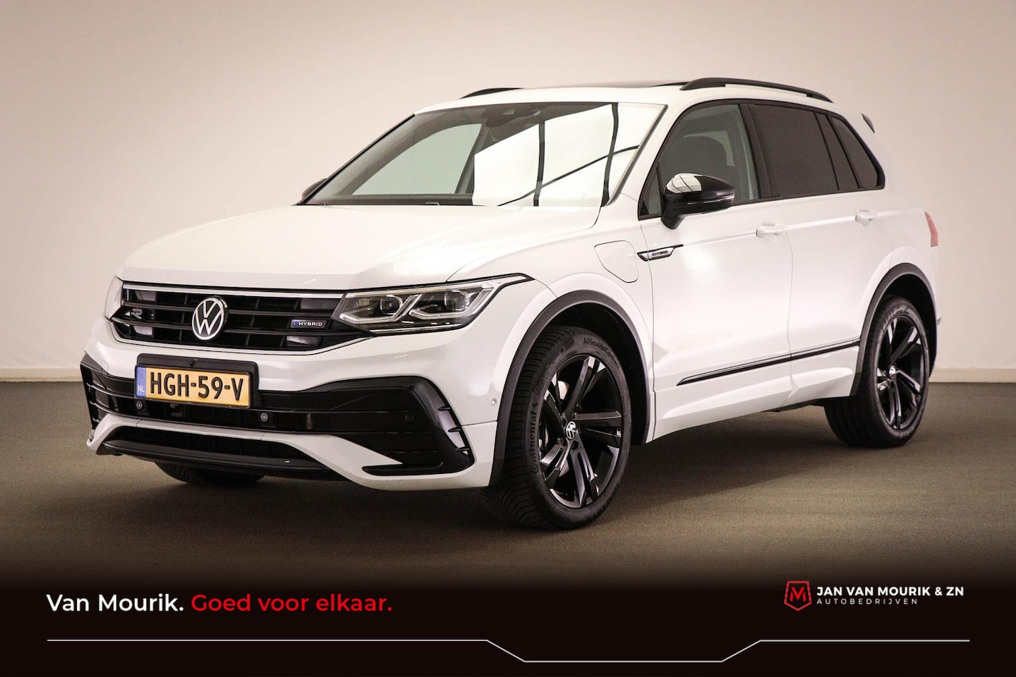 Volkswagen Tiguan - 1.4 TSI eHybrid R-Line Business+ | PANORAMADAK | WINTER PACK | MATRIX LED | 360 CAMERA - AutoWereld.nl