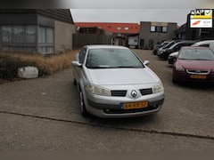 Renault Mégane coupé cabriolet - 1.6-16V Privilège Luxe