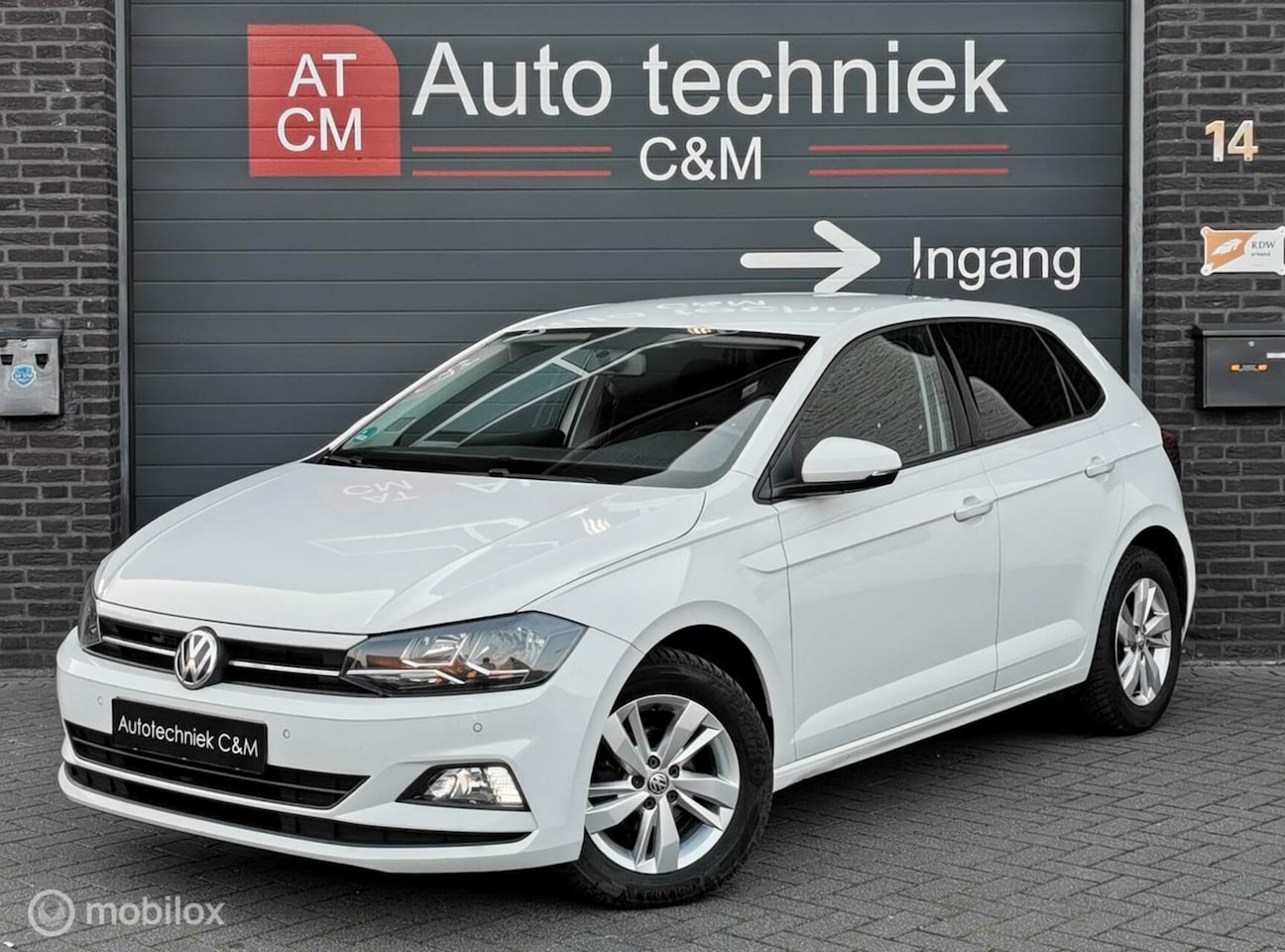 Volkswagen Polo - 1.0 TSI Comfortline 95PK/DSG/ACC/CARPLAY/PDC - AutoWereld.nl