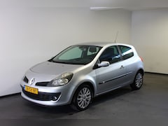 Renault Clio - 1.6-16V DYNAM.LUXE, Automaat