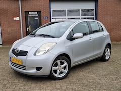 Toyota Yaris - 1.3 VVT-i Sol 5-drs Airco NL-auto