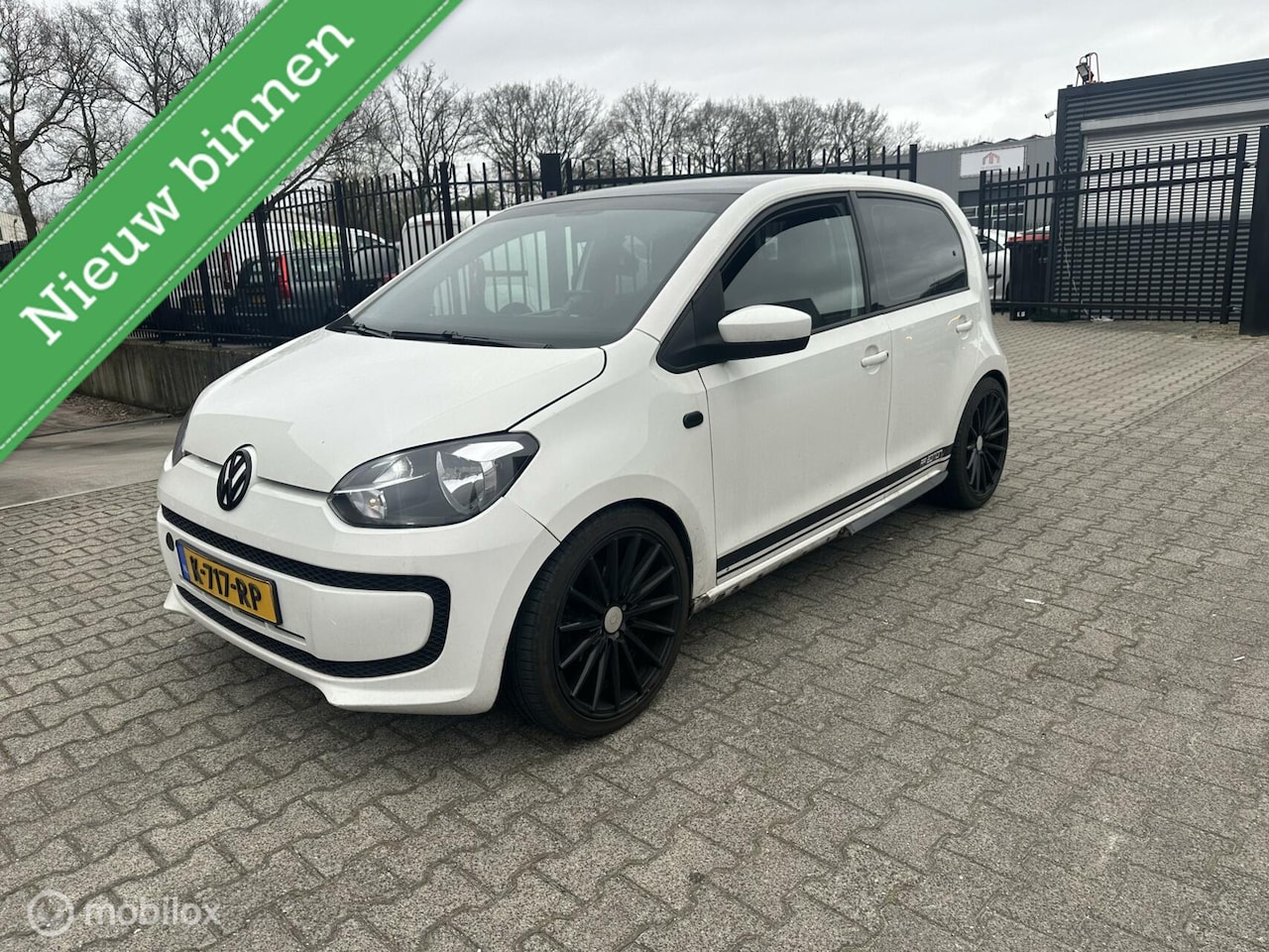 Volkswagen Up! - 1.0 high up! BlueMotion handel export - AutoWereld.nl