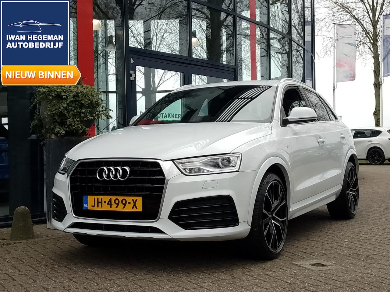 Audi Q3 - 1.4 TFSI CoD Sport S-Line AUTOMAAT | Navi | ECC | PDC | Cruise Control | LM Velgen - AutoWereld.nl