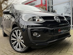 Volkswagen Up! - 1.0 75PK * HIGH UP * NAVI/ CRUISE/ 16 INCH/ STOELVERWARMING