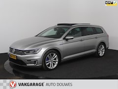 Volkswagen Passat Variant - 1.4 TSI GTE Highline | NAP | Automaat | Pano | Stoelverwarming | Trekhaak