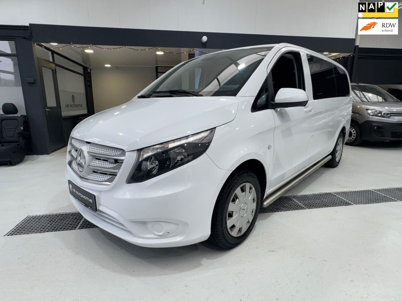 Mercedes-Benz Vito - 114 CDI AUT DC Lang|Comfort|Cruise|DubbelCabine|Trekhaak - AutoWereld.nl