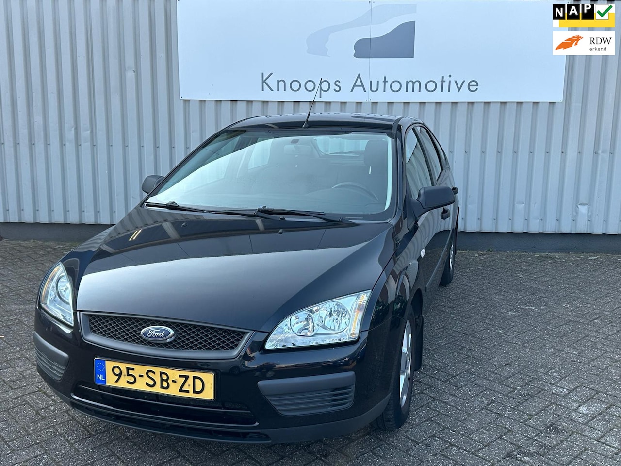 Ford Focus - 1.6-16V Champion 5drs Airco - AutoWereld.nl