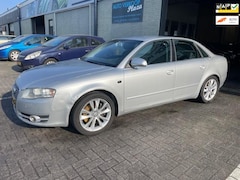 Audi A4 Limousine - 2.0 TFSI quattro Pro ( Motor Loopt Onregelmatig )