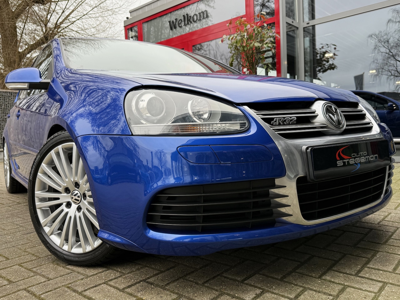 Volkswagen Golf - 3.2 R32 *!* NAVI/ XENON/ 18 INCH/ UNIEKE STAAT *!* - AutoWereld.nl