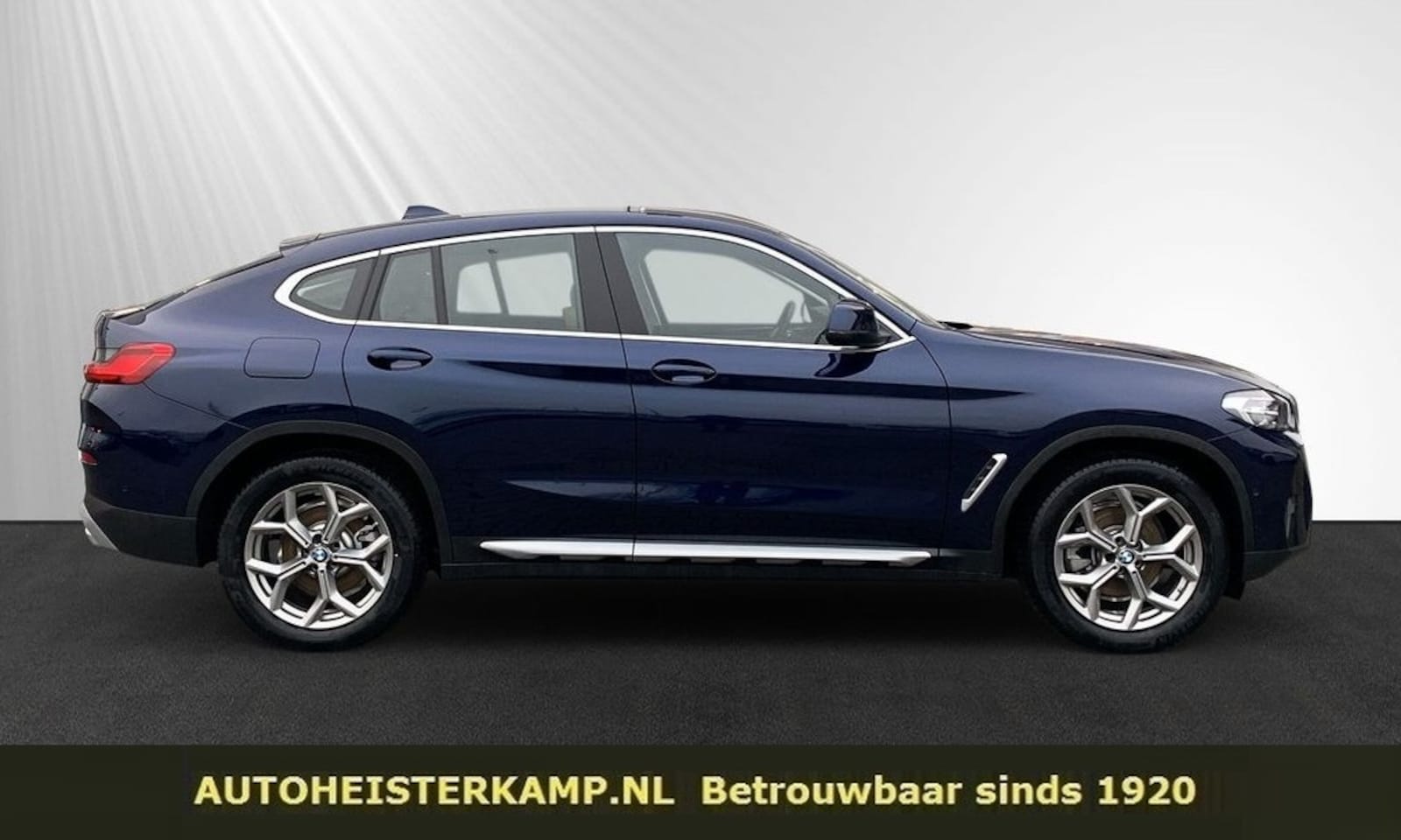 BMW X4 - xDrive20d 190 PK Sportstoelen Trekhaak Navi LED Stoelverwarming Live Cockpit  19 Inch - AutoWereld.nl